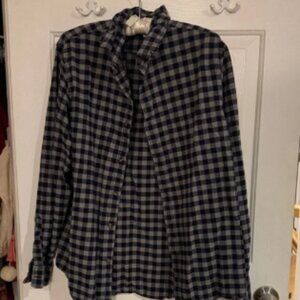 Men's Old Navy Checkered button up shirt